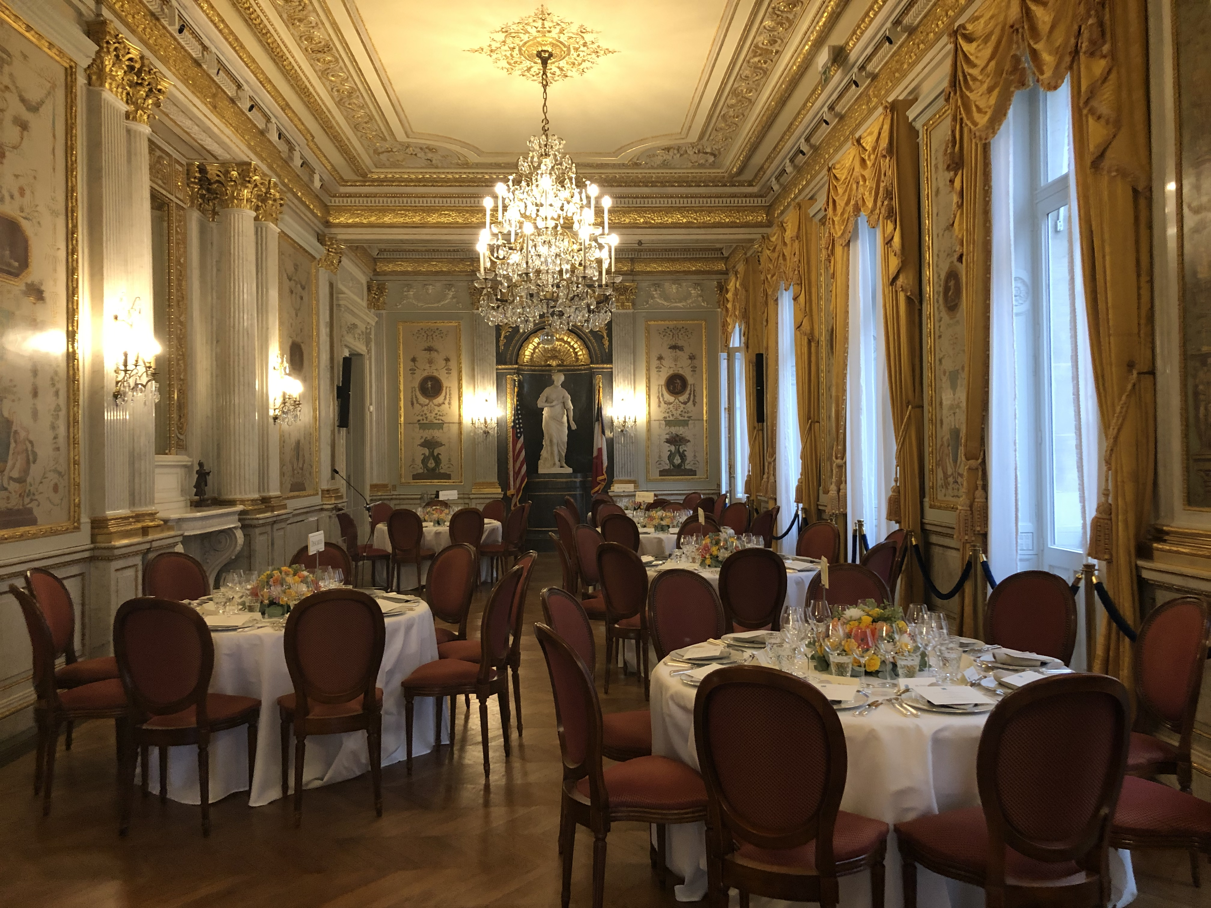 Paris — gilded reception hall set for dinner